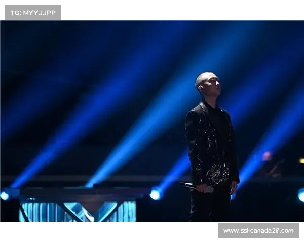 周延朝天门激情开唱为VCT中国战队出征献上最燃助威